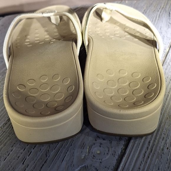 Vionic Women's Sandals 380 Hightide Cream and Tan Sz 8 - Picture 13 of 14
